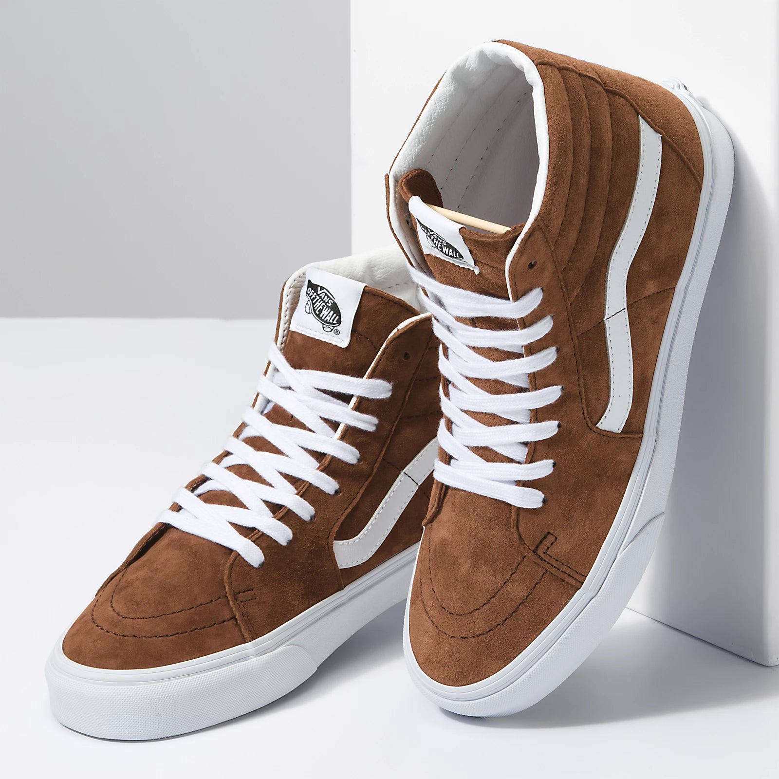 Sk8-Hi Pig Suede