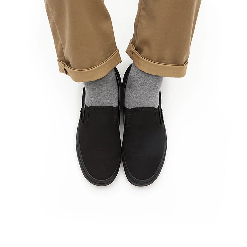 All black slip resistant 2025 vans